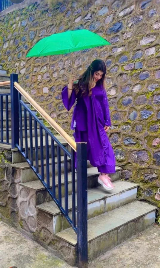Asim khan wearing her outfit